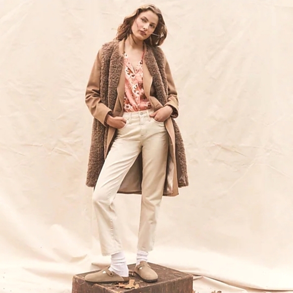 NWT! J. Crew Slouchy Boyfriend Jeans in Ecru (canvas white) size 25 - Picture 3 of 8